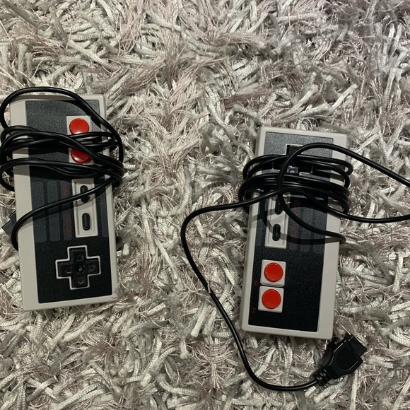 Original Nintendo 500-Games-In-One
$65 comes With 2 Controllers - Picture 3 of 5